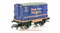 R60032 Hornby Conflat A with Tri-Ang Container - BR - Era 5